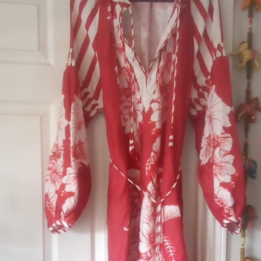 Floral Red and White Women's Maxi Dress - Picture 4 of 4
